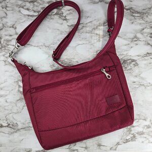 NEW Pacsafe Anti-Theft Citysafe Crossbody Bag CS100